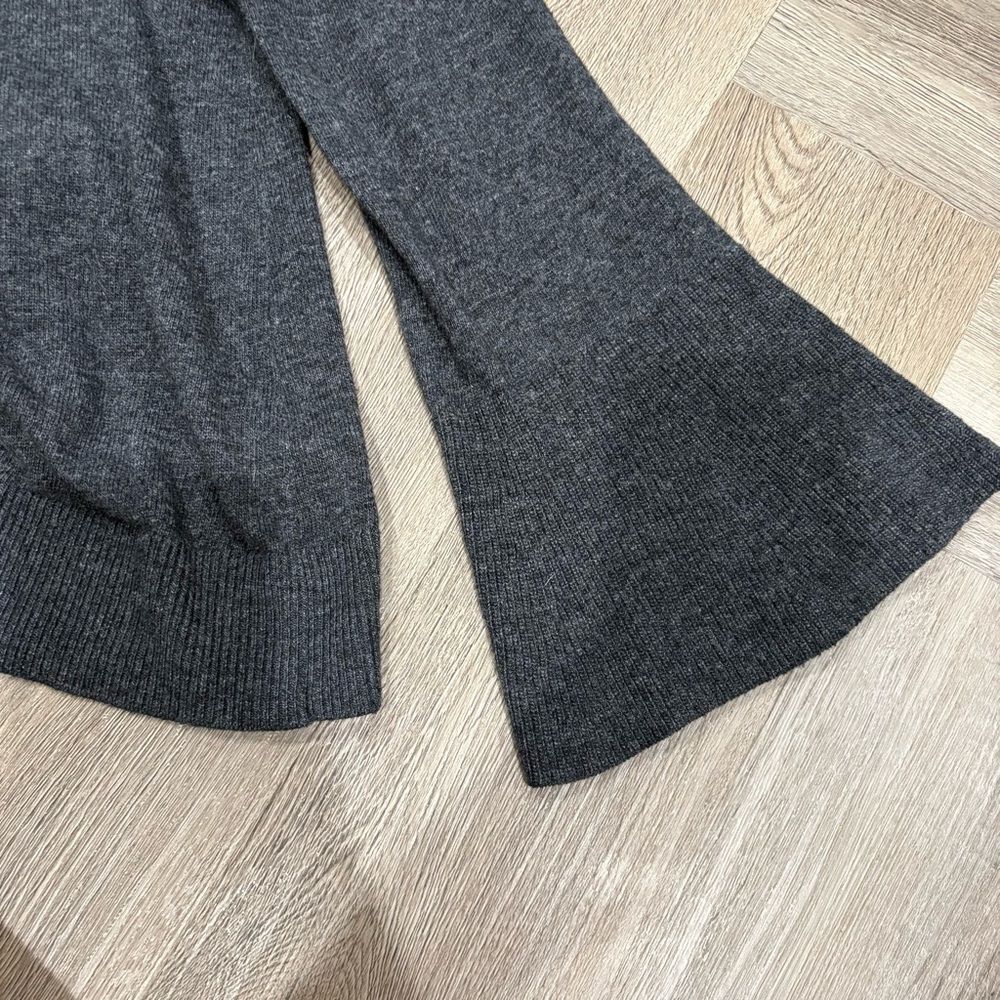 LOFT Gray Button Shoulder Bell Sleeve Sweater Women's Medium - Picture 4 of 7